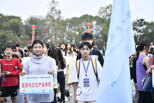 e486beb20afa98af5ffa0d7137b3704