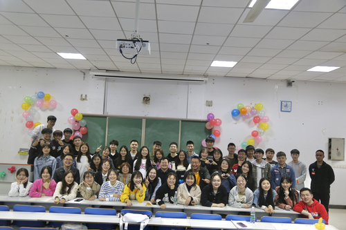 3ADFA091411F1781D7B7BFA5FF690A64