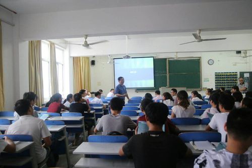 邀请南华大学欧阳自根教授与考研学生交流（改后） (1)