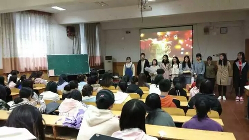 mmexport1542789143924